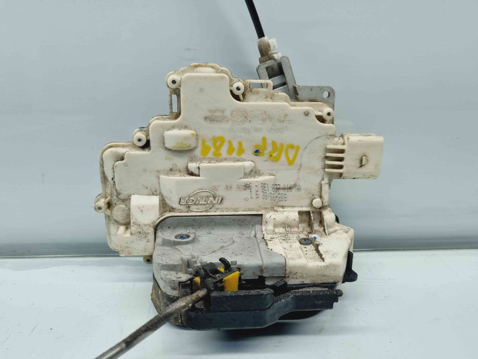 Broasca usa dreapta fata Audi A4 (8EC, B7) [Fabr 2004-2008] 8E1837016AA - imagine 2