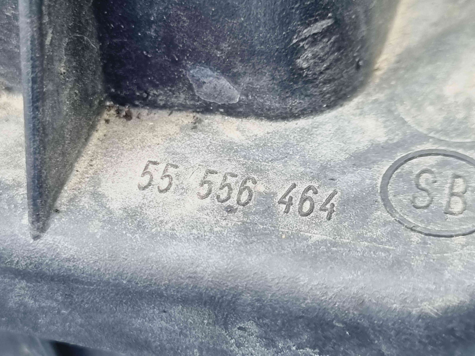 Carcasa filtru aer Opel Astra H [Fabr 2004-2009] 55556464 1.7 TDCI Z17DTH74KW / 100CP 1.7 TDCI Z17DTH 74KW / 100CP - imagine 4