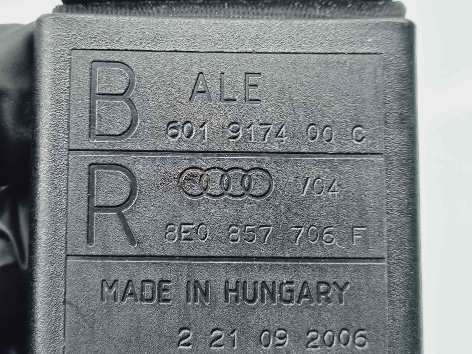 Centura dreapta fata Audi A4 (8EC, B7) [Fabr 2004-2008] 8E0857706F - imagine 3