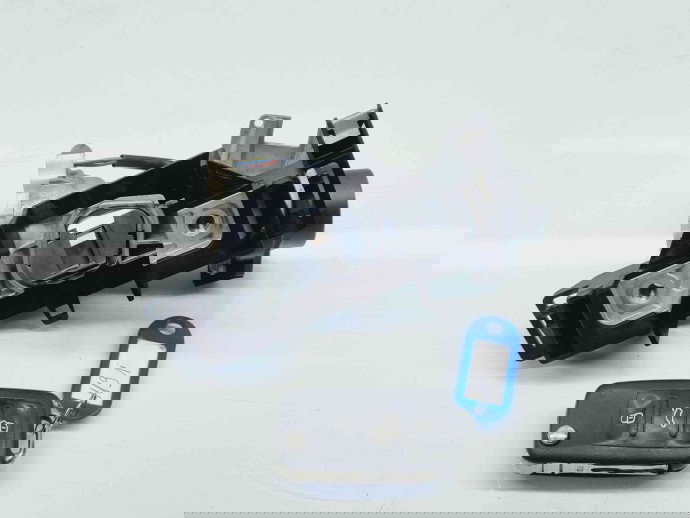   Contact cu cheie Skoda Octavia 2 (1Z3) [Fabr 2004-2013] 1K0905851B | 5K0905865  1.4 Benz CAXA90KW / 122CP  1.4 Benz CAXA90KW / 122CP