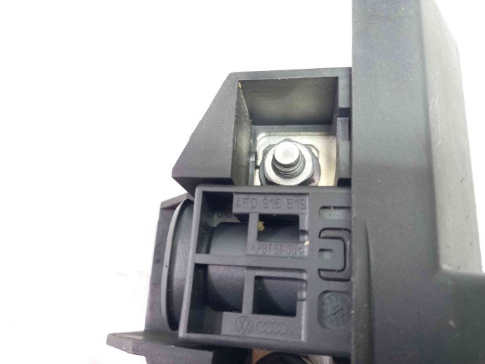Borna baterie (+) Audi A5 2.7 CAMA 4F0915519 2007-2015