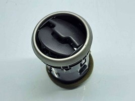  Grila aerisire centrala dreapta Nissan Qashqai [Fabr 2007-2014] 68760JD10A