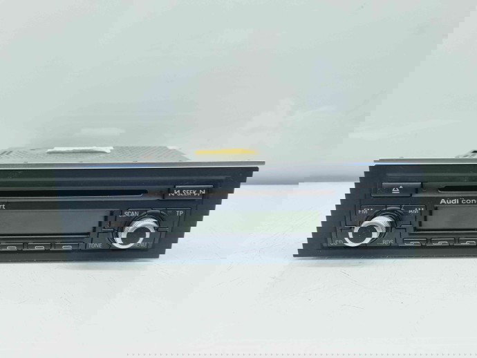   Radio CD Audi A4 (8EC, B7) [Fabr 2004-2008] 8E0035186AA