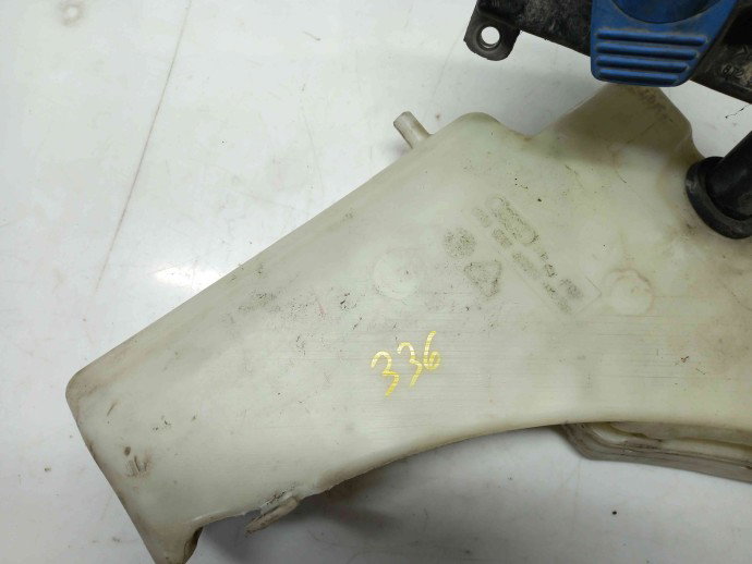 Vas lichid parbriz Audi A5 2.7 CAMA 8T0955453C 2007-2015