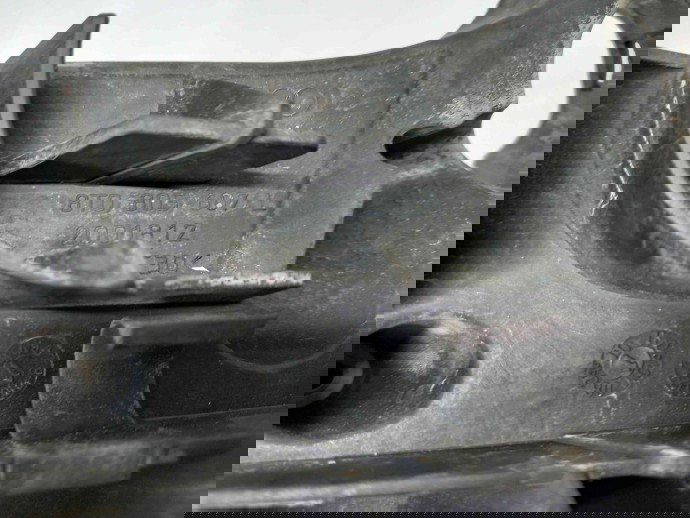 Suport far stanga Audi A5 2.7 CAMA 8T0805607L 2007-2015