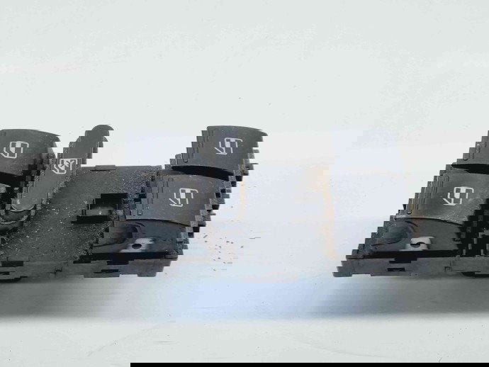   Butoane comanda geamuri sofer Volkswagen Jetta 3  (1K2) [Fabr 2005-2010] 1K4959857B