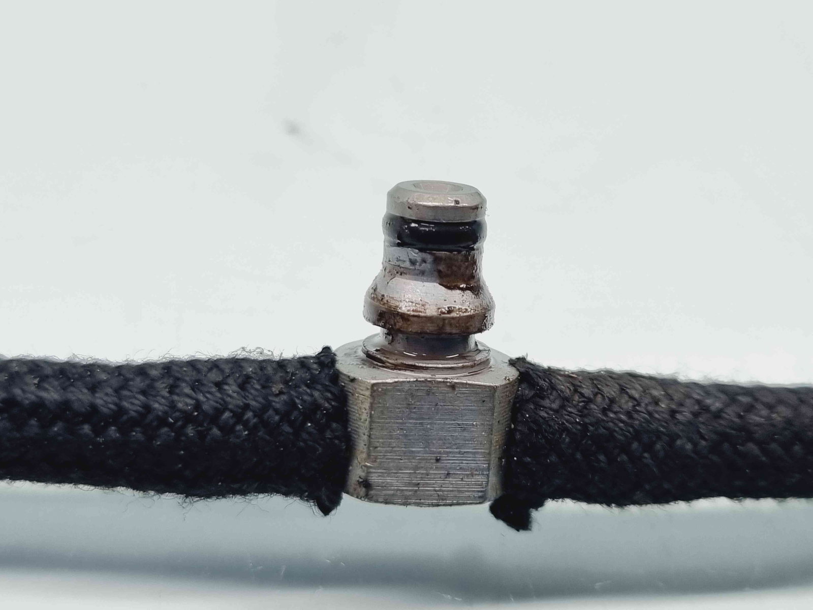 Conducta retur injectoare Mercedes Clasa CLK (C209) [Fabr 2002-2009] OEM 2.2 CDI 646966 2.2 CDI 646966 80KW / 109CP - imagine 3