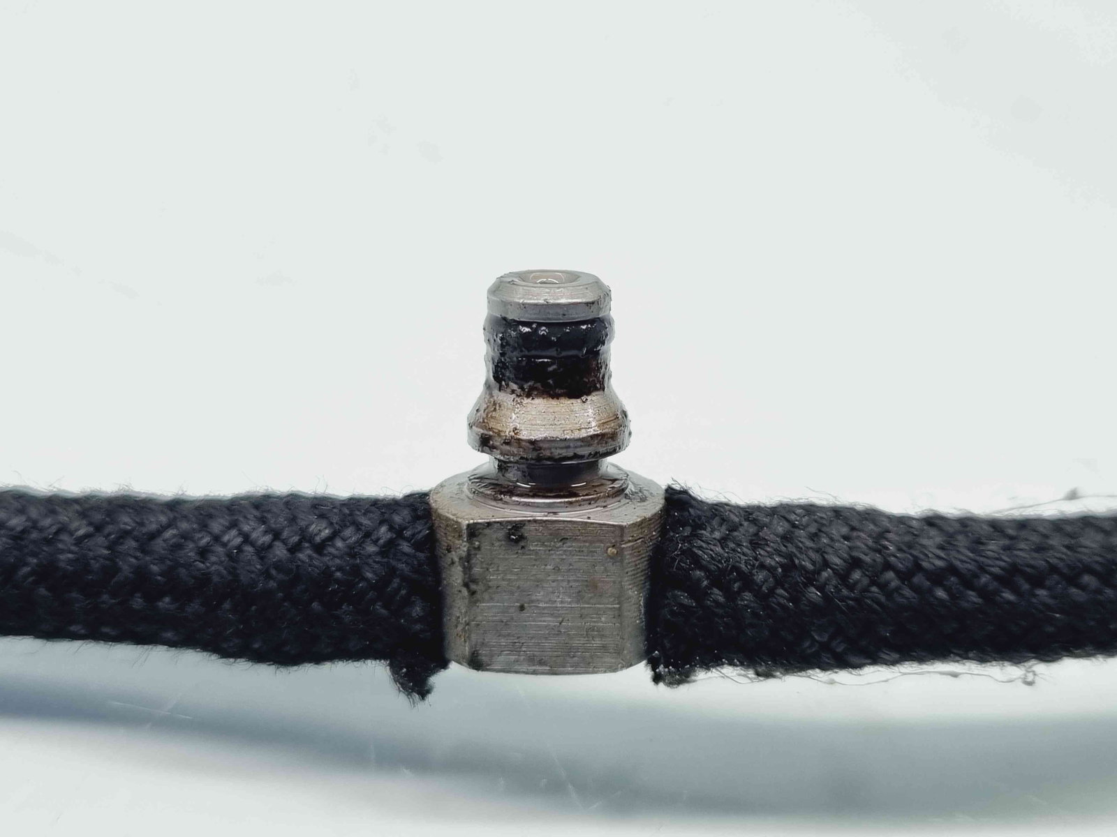 Conducta retur injectoare Mercedes Clasa CLK (C209) [Fabr 2002-2009] OEM 2.2 CDI 646966 2.2 CDI 646966 80KW / 109CP - imagine 4