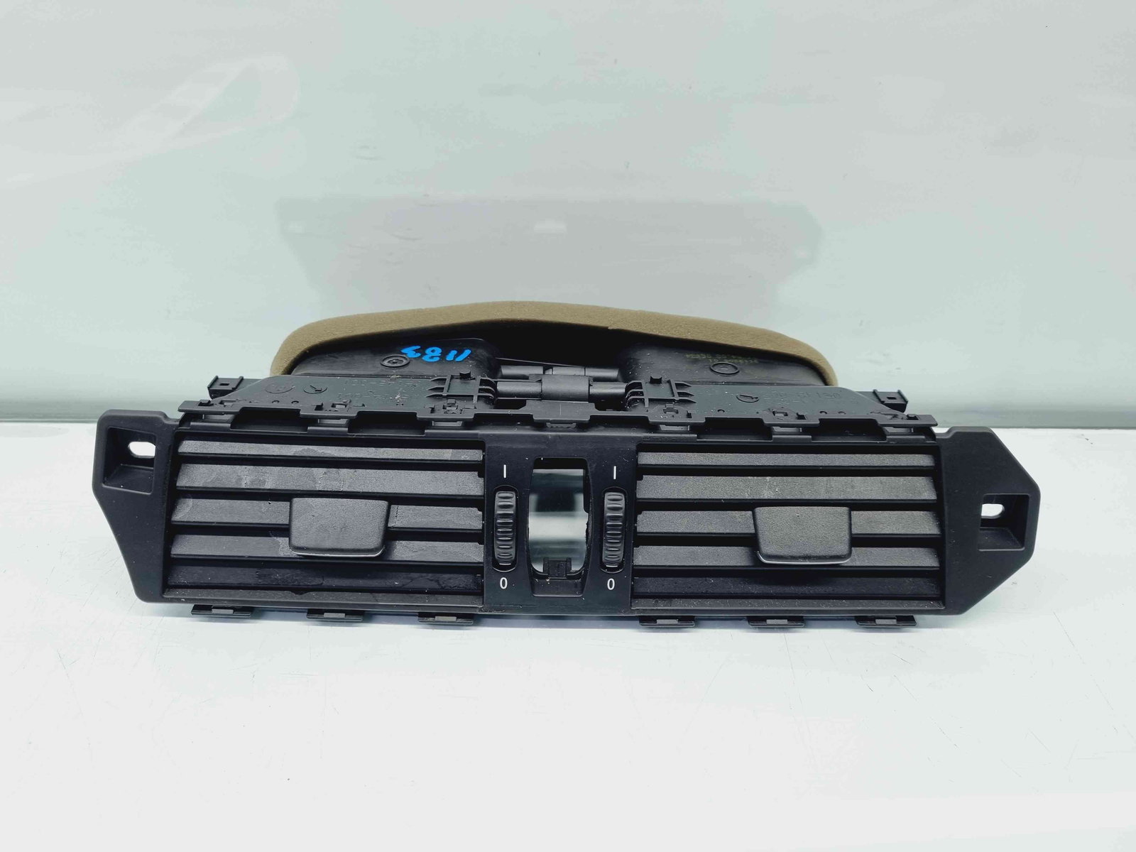 Grila aerisire centrala Bmw 5 (E60) [Fabr 2004-2010] 9112206 - imagine 1