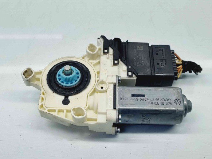 Motoras geam dreapta spate Volkswagen Jetta 3  (1K2) [Fabr 2005-2010] 1K5839402G