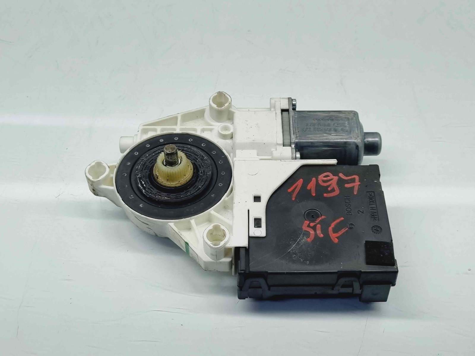 Motoras geam stanga fata Volkswagen Jetta 3 (1K2) [Fabr 2005-2010] 1K5837401AJ n 1K0959793M