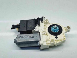 Motoras geam stanga spate Volkswagen Jetta 3  (1K2) [Fabr 2005-2010] 1K5839401G