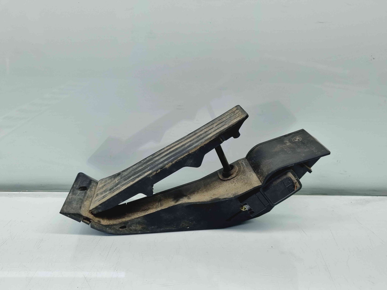 Pedala acceleratie Bmw 5 (E60) [Fabr 2004-2010] OEM - imagine 1