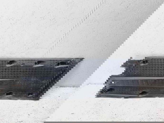 Scut lateral stanga Skoda Octavia 2 (1Z3) [Fabr 2004-2013] 1K0825201AD