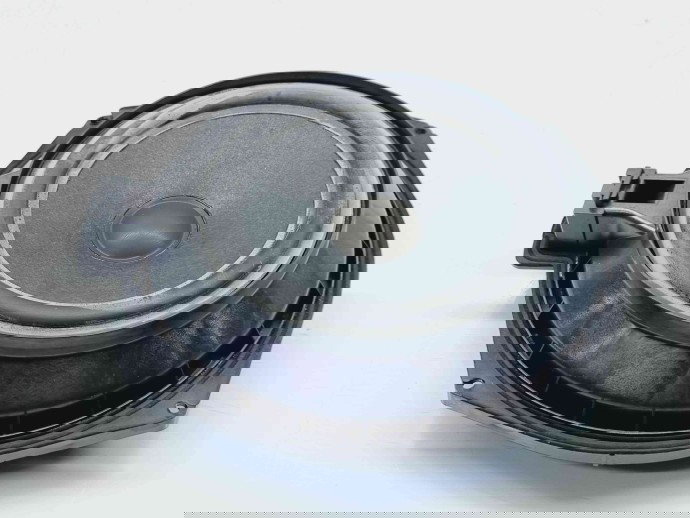   Subwoofer Bmw 5 (E60) [Fabr 2004-2010] 6929100