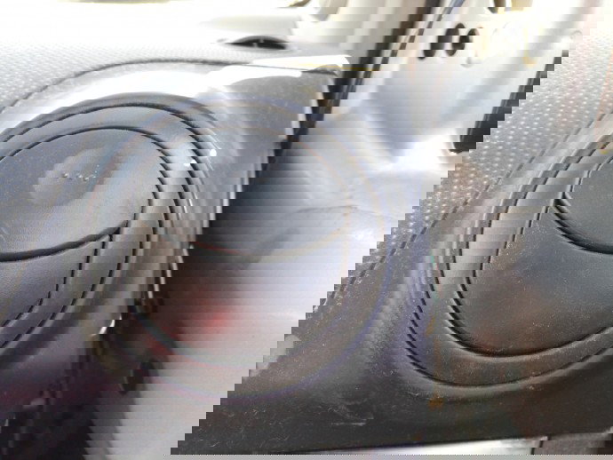 Grila aerisire dreapta Chevrolet Aveo 1.4 benzina OEM 2003-2011