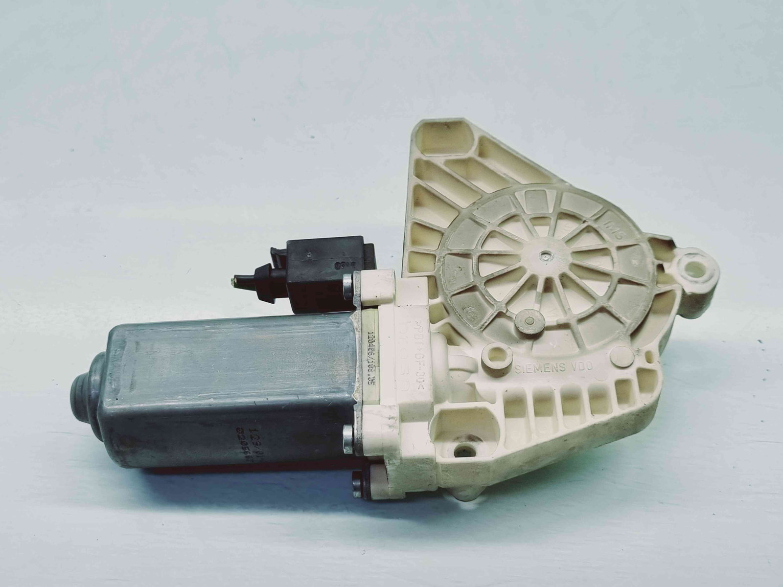 Motoras geam dreapta fata Mercedes Clasa B (W245) [Fabr 2005-2011] A1698201642 - imagine 4