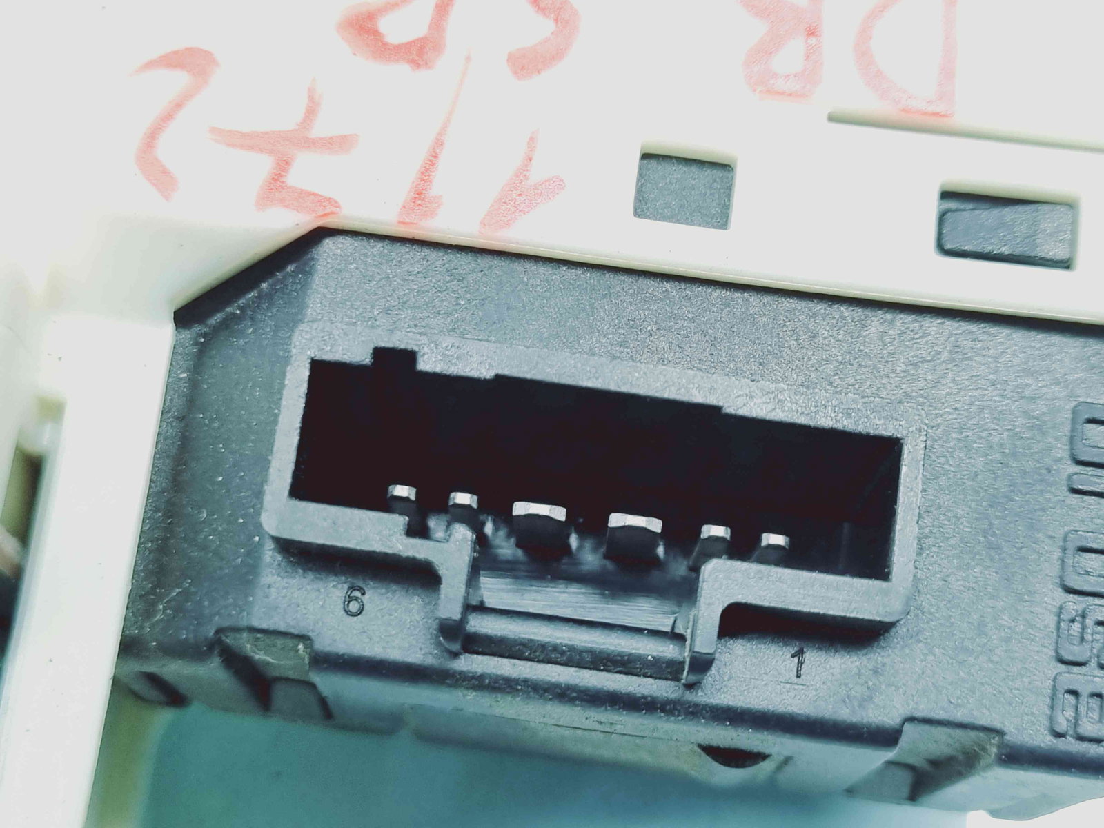 Motoras geam dreapta spate Renault Laguna 3 Combi [Fabr 2007-2015] 827300001R - imagine 4