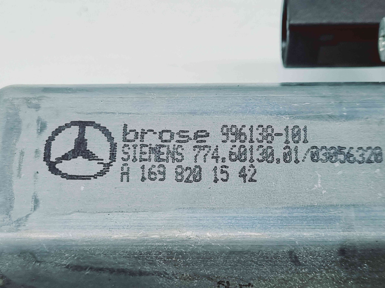 Motoras geam stanga fata Mercedes Clasa B (W245) [Fabr 2005-2011] A1698201542 - imagine 2