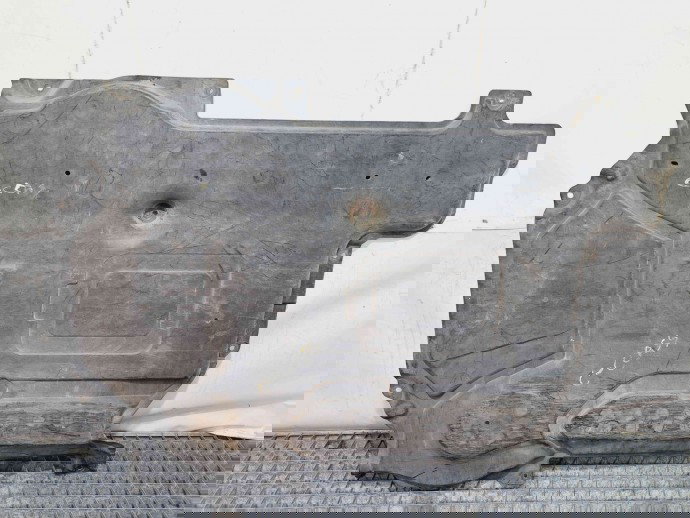 Scut motor Mercedes Clasa C (W204) [Fabr 2007-2014] A2045203323