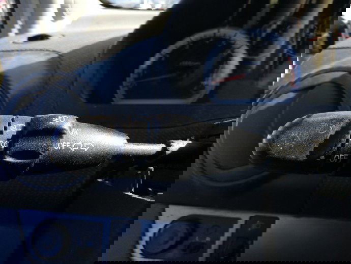 Maneta semnalizare Chevrolet Aveo 1.4 benzina OEM 2003-2011