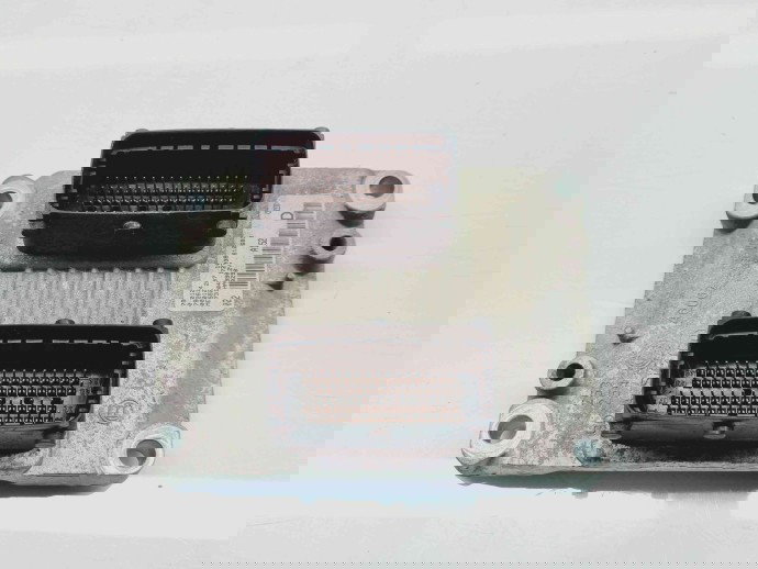 Calculator motor ECU Alfa Romeo 147 (937) [Fabr 2001-2010] 0261207727 1.6 Benz 572845 77KW / 105CP 1.6 Benz 572845 77KW / 105CP