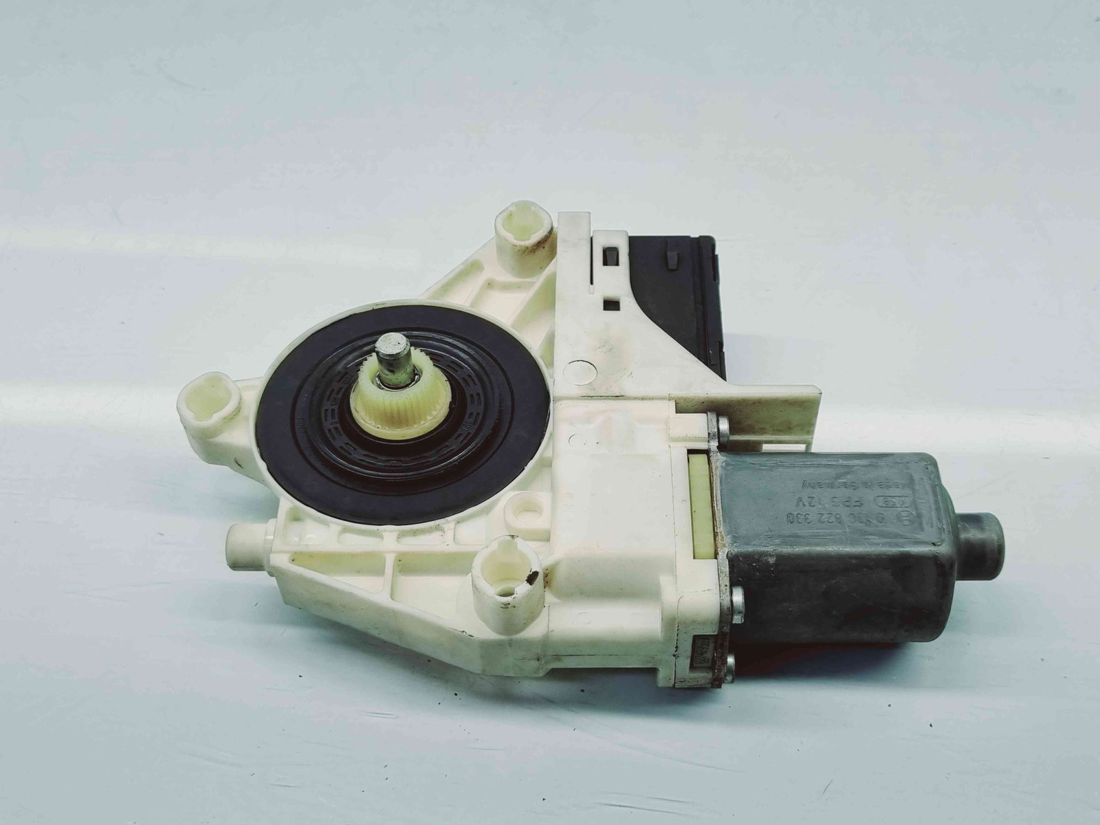 Motoras geam stanga spate Renault Laguna 3 Combi [Fabr 2007-2015] 827310001R - imagine 1