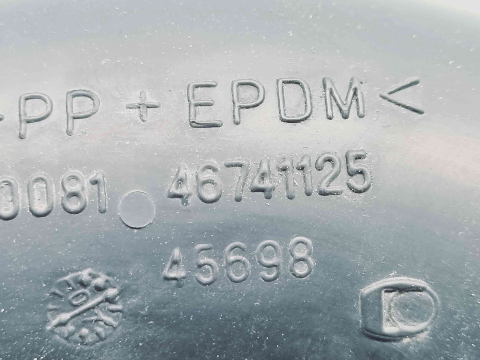 Tub admisie aer Alfa Romeo 147 (937) [Fabr 2001-2010] 46741125 1.6 Benz 57284577KW / 105CP 1.6 Benz 572845 77KW / 105CP - imagine 3