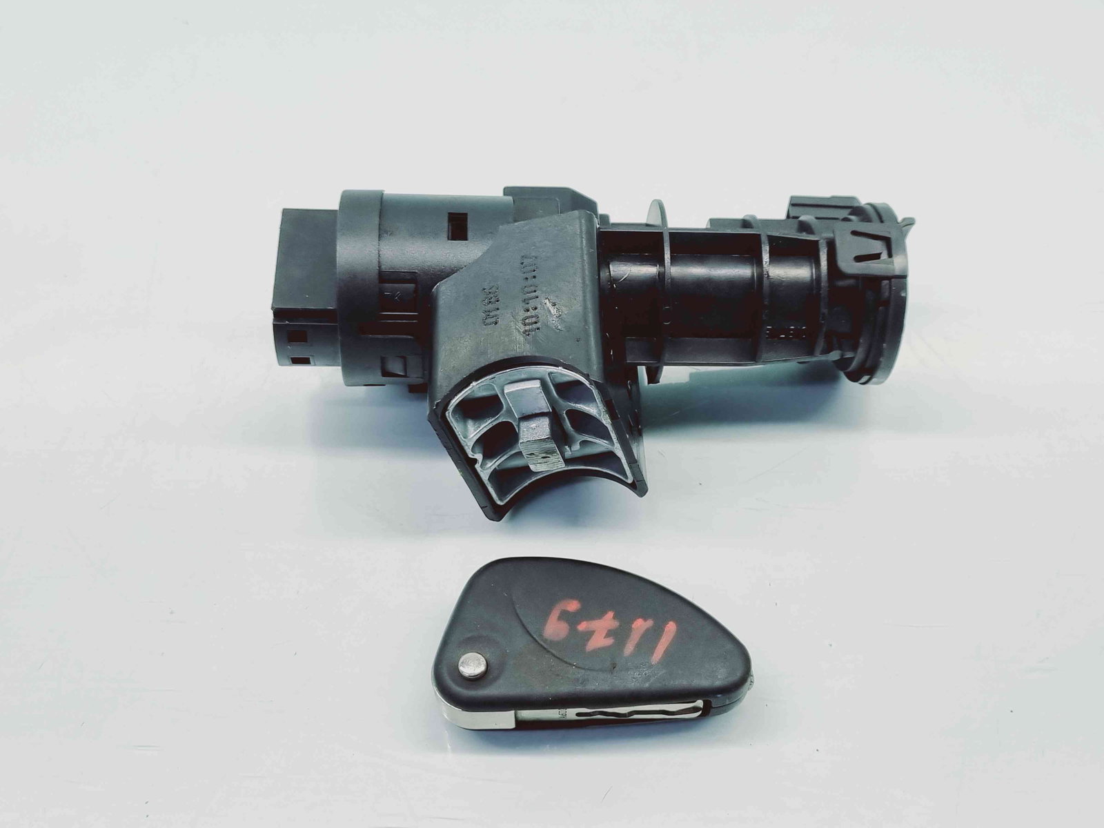 Contact cu cheie Alfa Romeo 147 (937) [Fabr 2001-2010] 46742880 1.6 Benz 57284577KW / 105CP 1.6 Benz 57284577KW / 105CP - imagine 1