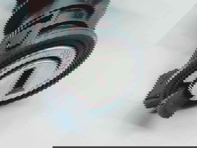   Contact cu cheie Alfa Romeo 147 (937) [Fabr 2001-2010] 46742880  1.6 Benz 57284577KW / 105CP  1.6 Benz 57284577KW / 105CP