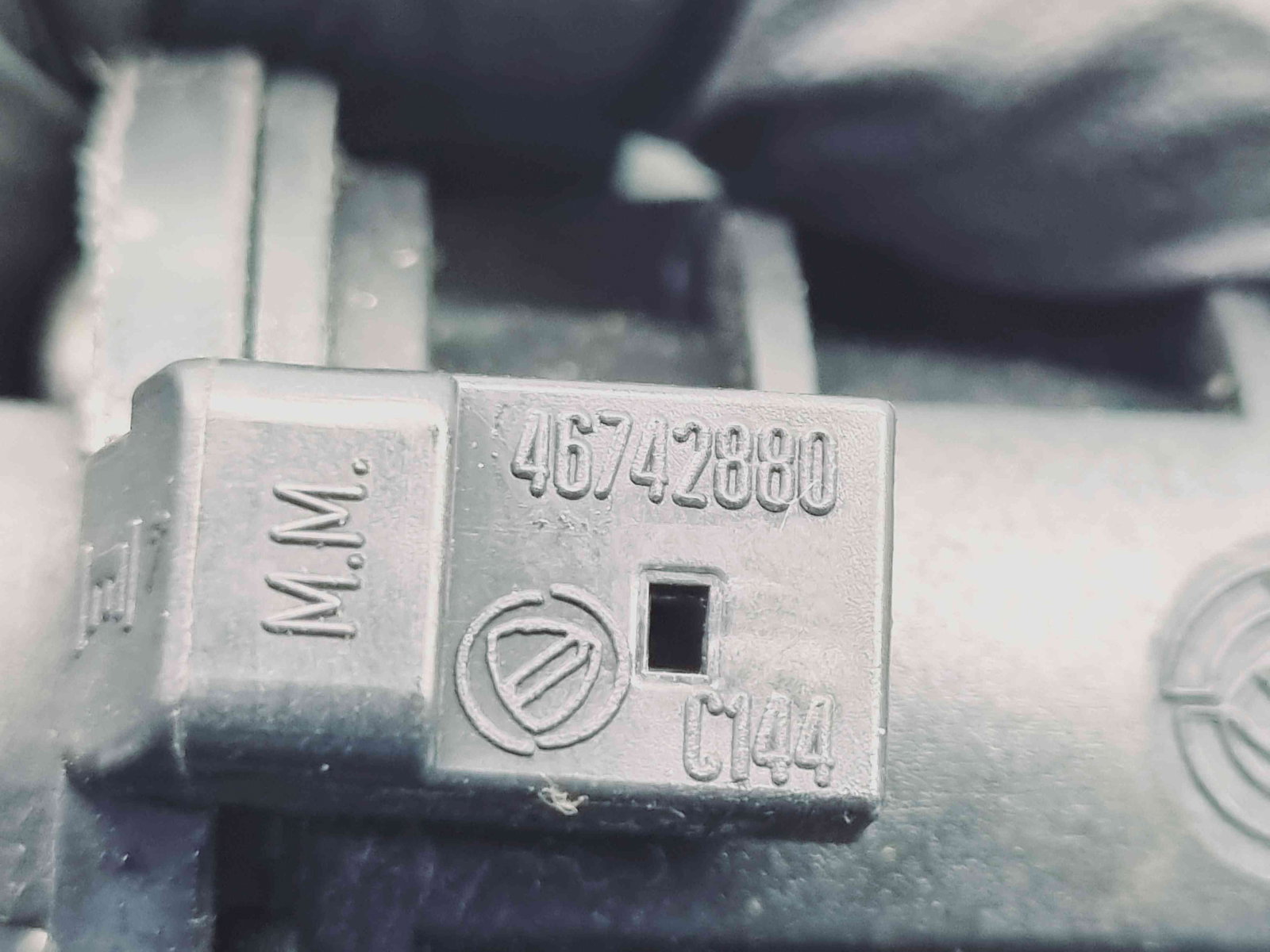 Contact cu cheie Alfa Romeo 147 (937) [Fabr 2001-2010] 46742880 1.6 Benz 57284577KW / 105CP 1.6 Benz 57284577KW / 105CP - imagine 6