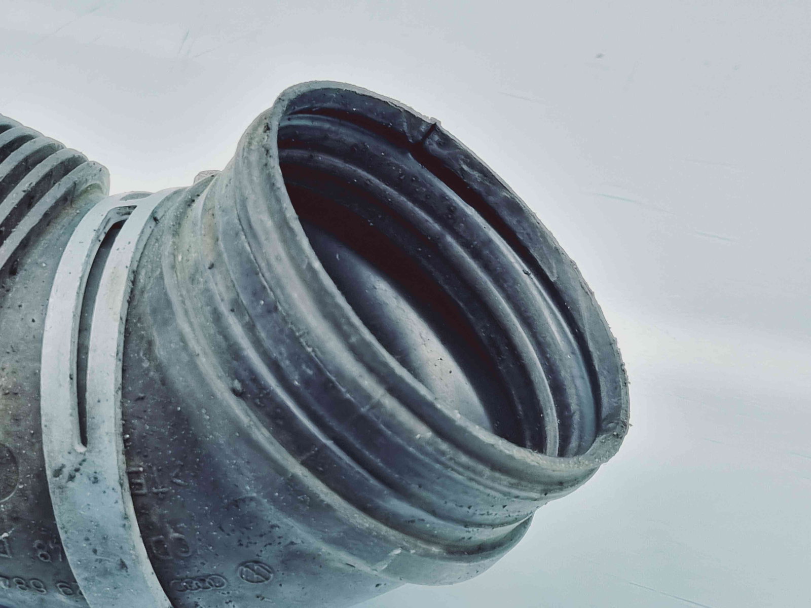 Tub admisie aer Seat Altea (5P1) [Fabr 2004-2010] 1K0129654S 1.9 TDI BJB77KW / 105CP 1.9 TDI BJB 77KW / 105CP - imagine 3