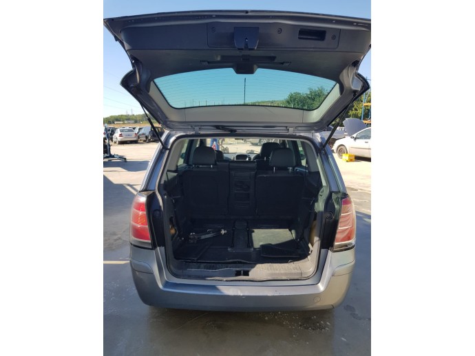 Dezmembrari Opel Zafira 1.9 CDTI 2005