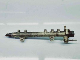 Rampa injectoare Fiat Punto (188) [Fabr 1999-2007] 46817523 | 0445214044 1.2 188 A9.00051KW / 69CP