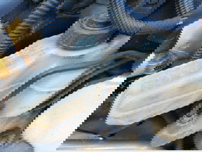 Vas lichid frana Volkswagen Passat CC 2.0 CBAB OEM 2008-2012