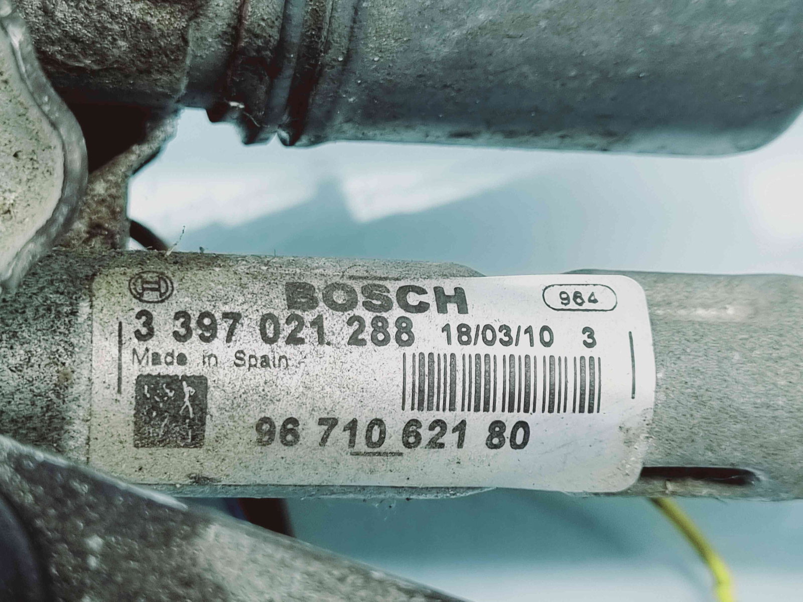 Ansamblu stergator stanga Peugeot 3008 [Fabr 2009-2016] 9671062180 n 3397021288 - imagine 3