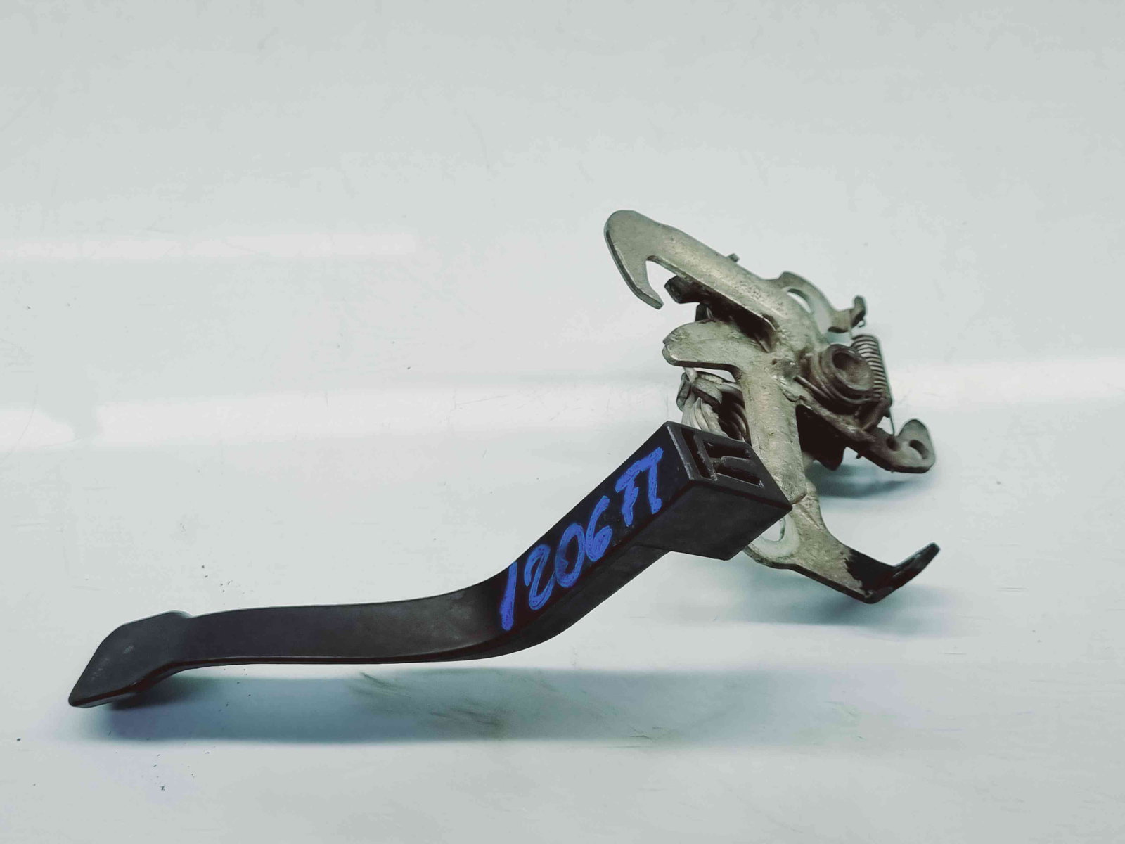 Maner deschidere capota Peugeot 3008 [Fabr 2009-2016] OEM - imagine 2