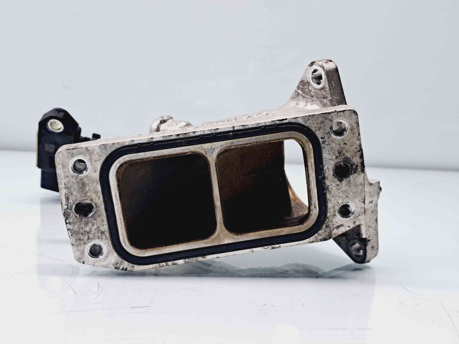 Tub galerie admisie AUDI A3 (8V1) [Fabr 2012-prezent] 04L128637D 2.0 TDI CNHA140KW / 190CP - imagine 2