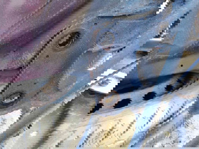 Amortizor dreapta fata Nissan Juke 1.5 K9K OEM 2010-2021