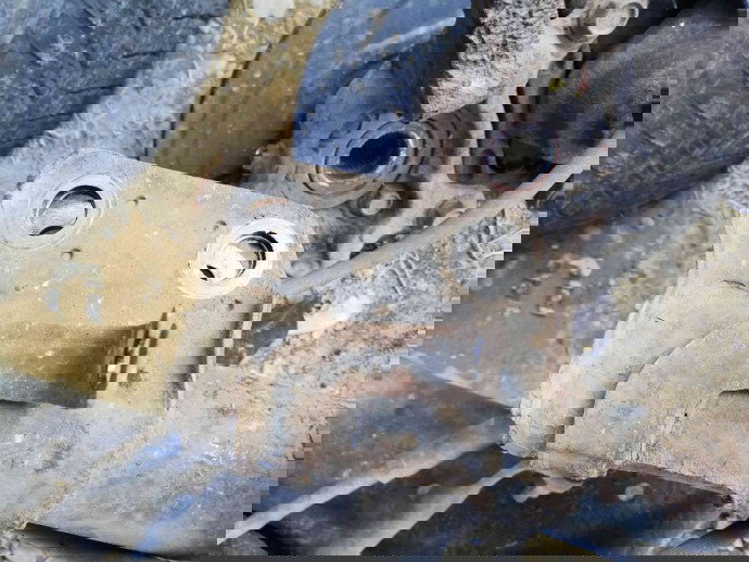 Amortizor stanga fata Nissan Juke 1.5 K9K OEM 2010-2021