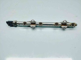 Rampa injectoare Volkswagen Touran (1T1, 1T2) [Fabr 2003-2010] 04E133320D 1.2 Benz CJZD81KW / 110CP