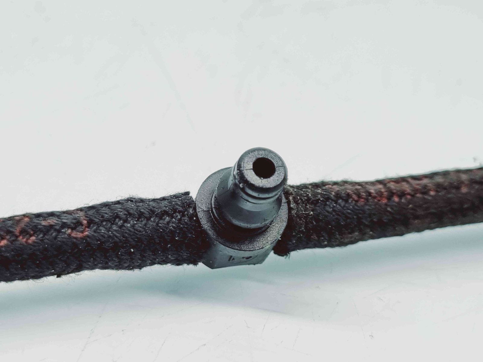 Conducta retur injectoare Bmw 5 (E60) [Fabr 2004-2010] OEM 2.5 M57 130KW / 177CP 2.5 M57 130KW / 177CP - imagine 3