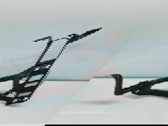 Suport far stanga Bmw 5 (E60) [Fabr 2004-2010] 7163483