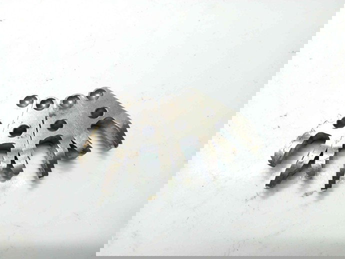 Brida injector Mercedes E220 W212 2.2 CDI A6510160438 2009-2016