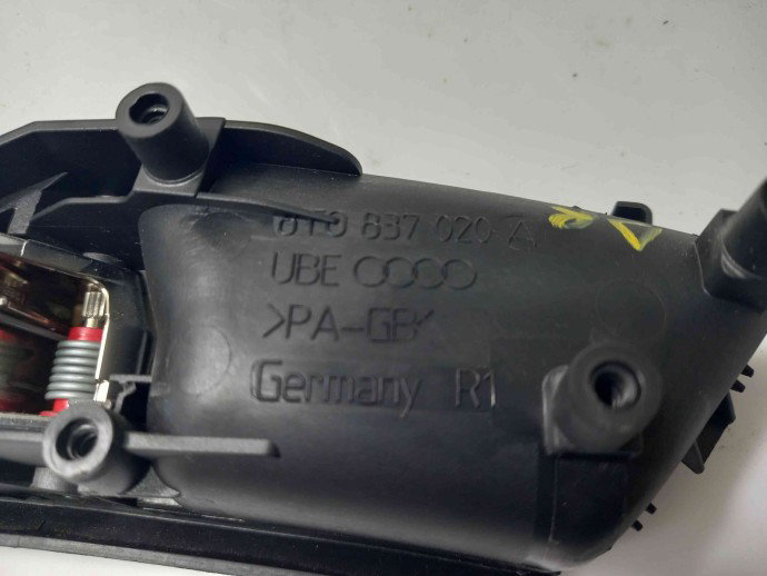 Maner interior dreapta fata Audi A5 2.7 CAMA 8T0837020A 2007-2015