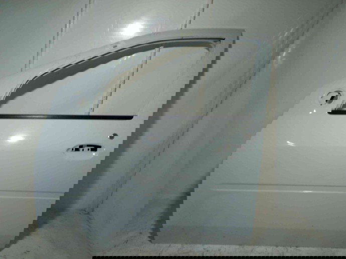 Usa stanga fata Dacia Logan 1.2 OEM 2004-2012