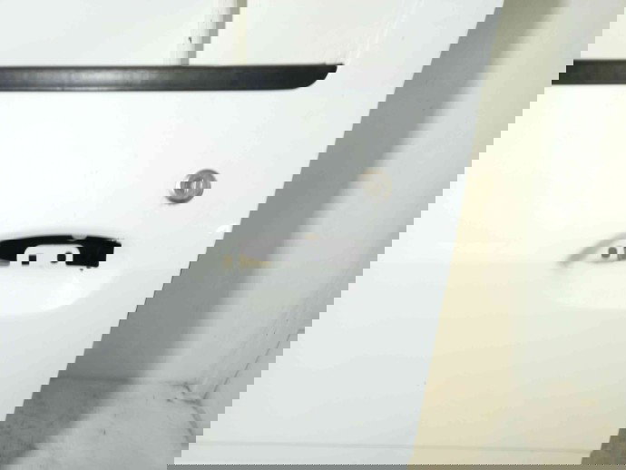 Usa stanga fata Dacia Logan 1.2 OEM 2004-2012