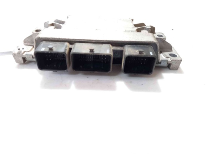 Calculator motor ECU Dacia Logan 1.2 8201117953 2004-2012