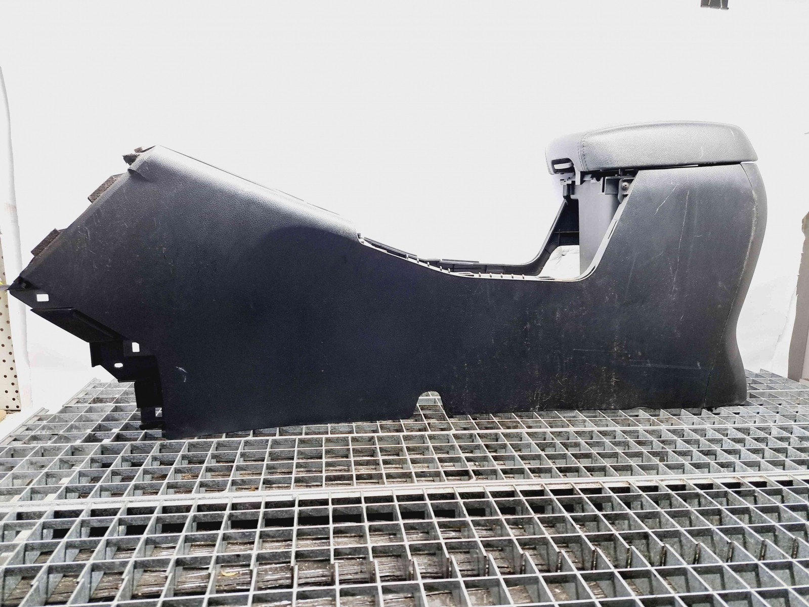 Consola centrala Kia Sportage III [Fabr 2010-2016] OEM - imagine 2