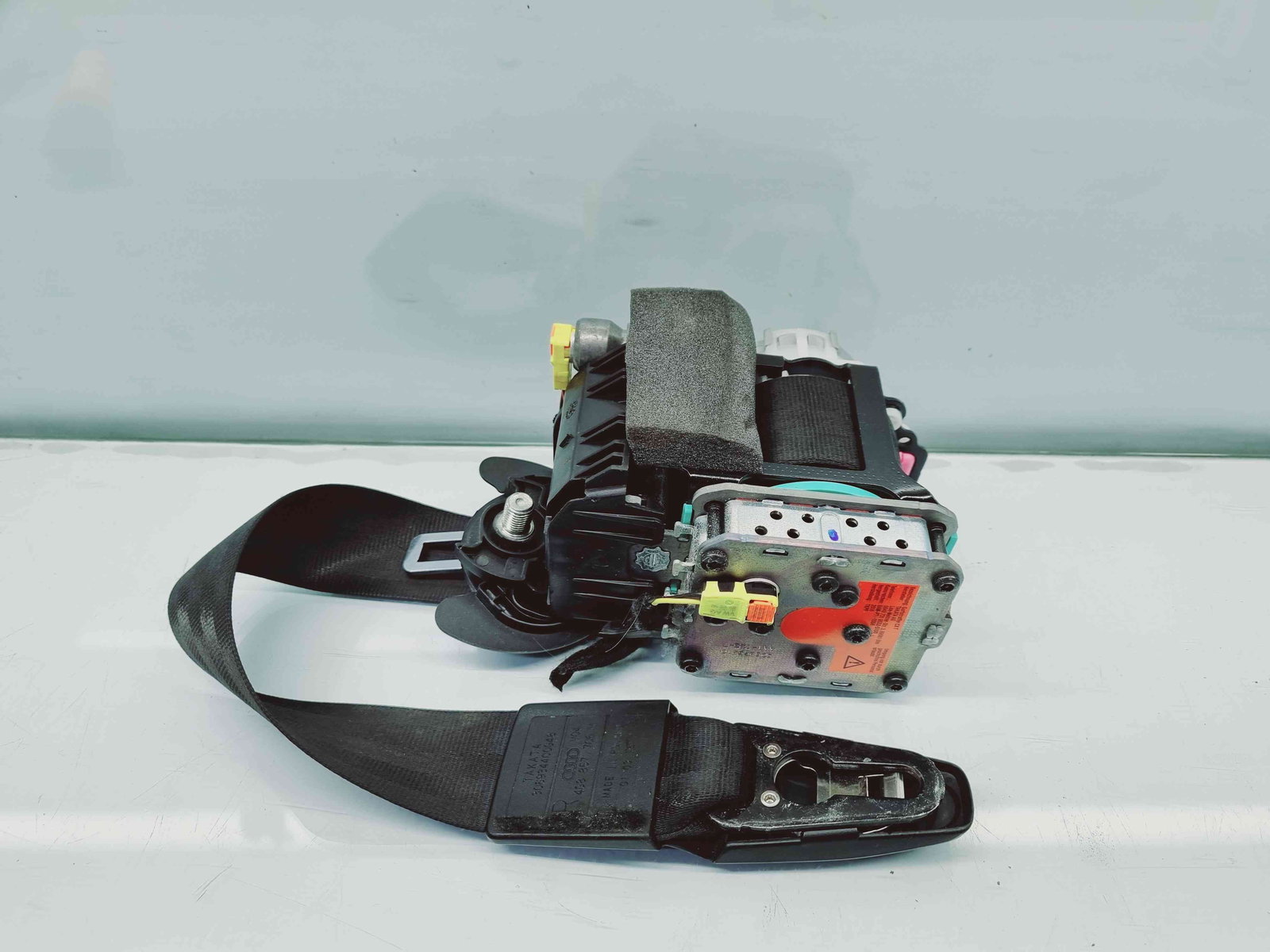 Centura dreapta fata AUDI A6 (4G5, C7) [Fabr 2011-2017] 4G8857706M - imagine 1